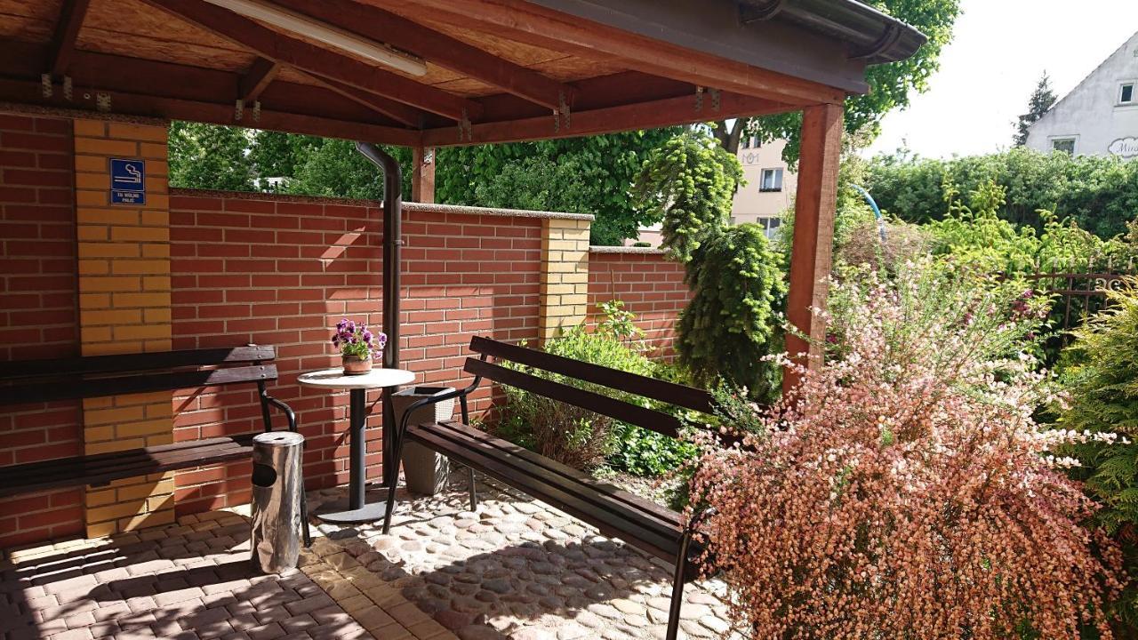 Letnia Willa Jacuzzi & Sauna Ujście-Darłowskie Buitenkant foto